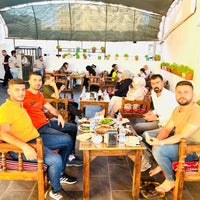 Photo taken at Dağkapı Ciğercisi Hüseyin&amp;#39;in Yeri by Emir A. on 7/25/2022