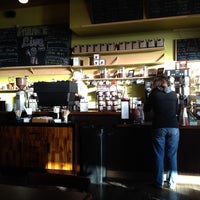 Foto tirada no(a) The Palace Coffee Company por Joe M. em 1/6/2014
