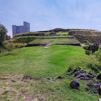 Photo taken at Zona Arqueológica de Cuicuilco by Cyn L. on 9/10/2022