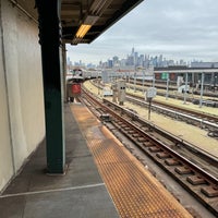 Photo taken at MTA Subway - Smith/9th St (F/G) by Tyson S. on 11/26/2023