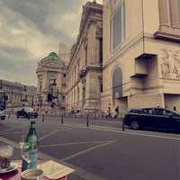 Photo taken at L&amp;#39;Entracte Opéra by 🤪🤪 on 6/28/2023