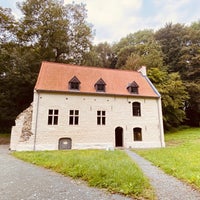 Photo taken at Forêt de Soignes / Zoniënwoud by Jessy on 8/29/2023