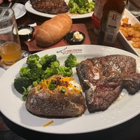 Photo taken at LongHorn Steakhouse by R T. on 2/10/2024