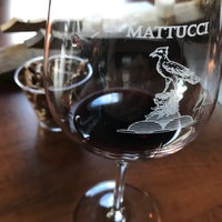 Foto tirada no(a) Mattucci Winery por Rick M. em 11/19/2016