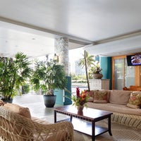 รูปภาพถ่ายที่ Waikiki Sand Villa Hotel โดย Waikiki Sand Villa Hotel เมื่อ 7/4/2022