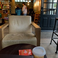 Photo taken at Starbucks by H on 9/22/2022