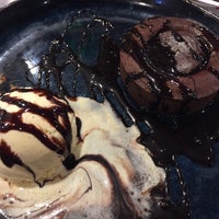 Foto diambil di Pizza Hut oleh Fernando pada 9/23/2017