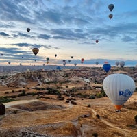 Foto tirada no(a) Royal Balloon por Yvette d. em 9/22/2022