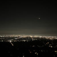 Photo taken at Mulholland Scenic Overlook by Ghanim on 8/11/2023