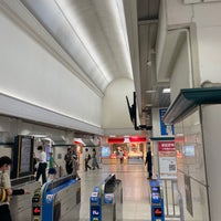 Photo taken at JR三ノ宮駅 西口 by Tony on 8/8/2022