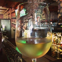 6/12/2013 tarihinde Ross T.ziyaretçi tarafından The Wine Bistro &amp;amp; Whiskey Bar'de çekilen fotoğraf