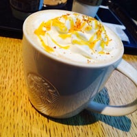 Photo taken at Starbucks by かとらっしゅ on 9/20/2016