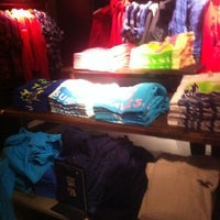 hollister in fairview mall