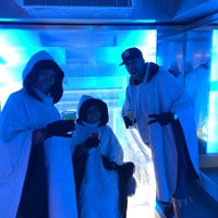 Photo taken at Minus 5° Ice Bar by Sulena R. on 8/29/2016