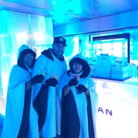 Photo taken at Minus 5° Ice Bar by Sulena R. on 8/29/2016