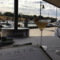 Foto tirada no(a) Manta Restaurant por Shaun E. em 8/29/2016