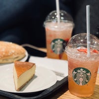 Photo taken at Starbucks by Aylin K. on 3/15/2022