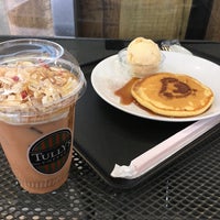 Photo taken at Tully&amp;#39;s Coffee by り on 3/27/2023