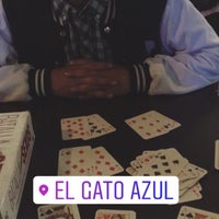 รูปภาพถ่ายที่ Cafetería El Gato Azul โดย Alejandra B. เมื่อ 3/5/2017