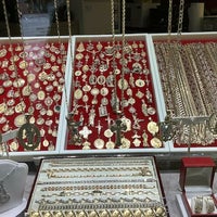 Photo taken at Sergio V Jewelry by Sergio V Jewelry on 12/21/2021