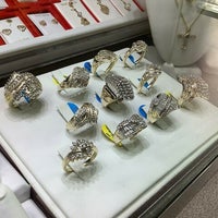Photo taken at Sergio V Jewelry by Sergio V Jewelry on 12/21/2021