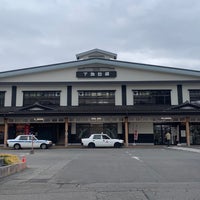 Photo taken at Shimosuwa Station by しぶ on 3/17/2024