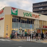 Photo taken at ヨークマート 下板橋駅前店 by しぶ on 12/31/2023