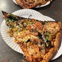 Foto tomada en Pizza Zone &amp;#39;N&amp;#39; Grill  por Tanushree B. el 6/11/2022