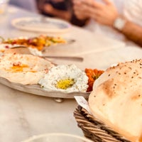 Foto diambil di Bosporus Restaurant oleh Soma . pada 10/29/2022