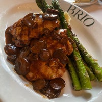 Photo taken at Brio Tuscan Grille by Ree ❄️ on 3/6/2022
