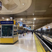 Photo taken at Charing Cross Railway Station (CHX) by Johnny H. on 5/5/2024