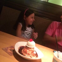 Photo taken at Outback Steakhouse by Aline C. on 5/3/2022