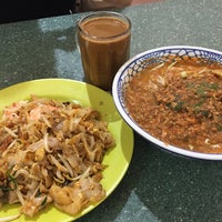 Photo taken at Simei Penang Laksa Speciality by kexuantingting on 1/1/2017
