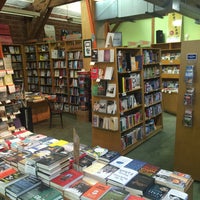 Photo taken at Diesel, A Bookstore by Ira S. on 7/9/2016
