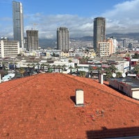 Photo taken at İzmir Gıda Çarşısı by Kemal35 Ç. on 3/5/2024