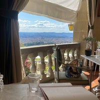 Photo taken at Belmond Villa San Michele by Hamad on 9/25/2023