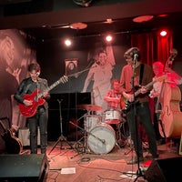 Foto tirada no(a) Missy Sippy Blues &amp;amp; Roots Club por Veerle D. em 3/13/2022