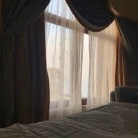 Das Foto wurde bei Waldorf Astoria Jeddah - Qasr Al Sharq von W🦀 am 2/9/2024 aufgenommen