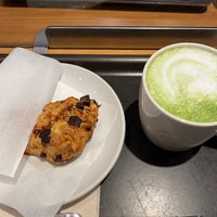 Photo taken at Starbucks by ゆちゃ on 3/19/2022