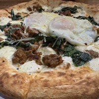 3/16/2024 tarihinde Sahand H.ziyaretçi tarafından Bellatrino Pizzeria @ The Market'de çekilen fotoğraf