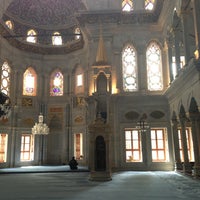 Photo taken at Nuruosmaniye Mosque by Sinem F. on 5/11/2013