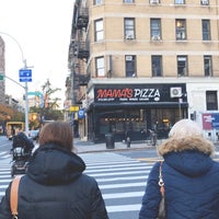 Foto tirada no(a) Mama&amp;#39;s Pizzeria por Robin D. em 11/9/2019