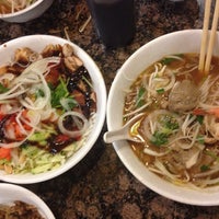 Photo taken at PHO 21 - Western by Letty R. on 2/10/2014