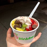 Photo taken at Pinkberry by Almi on 9/1/2018
