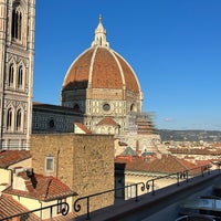 Foto diambil di Wine &amp;amp; Art in Florence oleh Meryl B. pada 3/11/2022