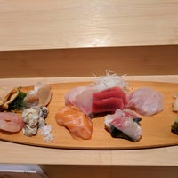 Photo taken at Sushi Yasuda by Elisa on 3/16/2017