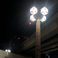 Photo taken at 新常盤橋 by 零阪 麻. on 9/5/2022