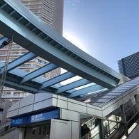 Photo taken at Yurikamome Toyosu Station (U16) by 零阪 麻. on 12/4/2022