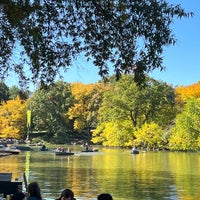 Photo taken at The Loeb Boathouse by Emily R. on 10/15/2022