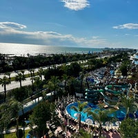 Foto diambil di Long Beach Resort Hotel &amp;amp; Spa oleh Shima B. pada 3/22/2024